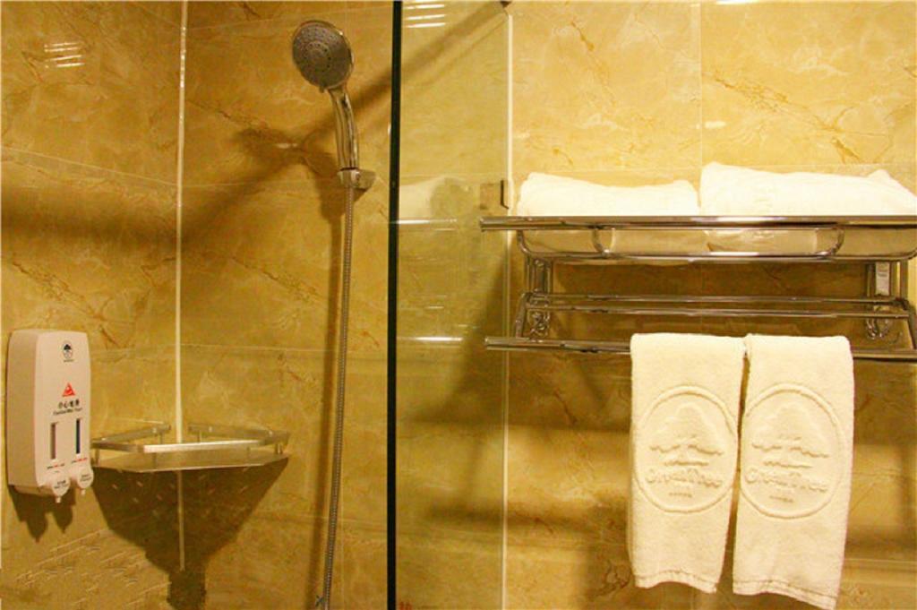 Greentree Inn Sanya He Ping Street Hotel Kamer foto