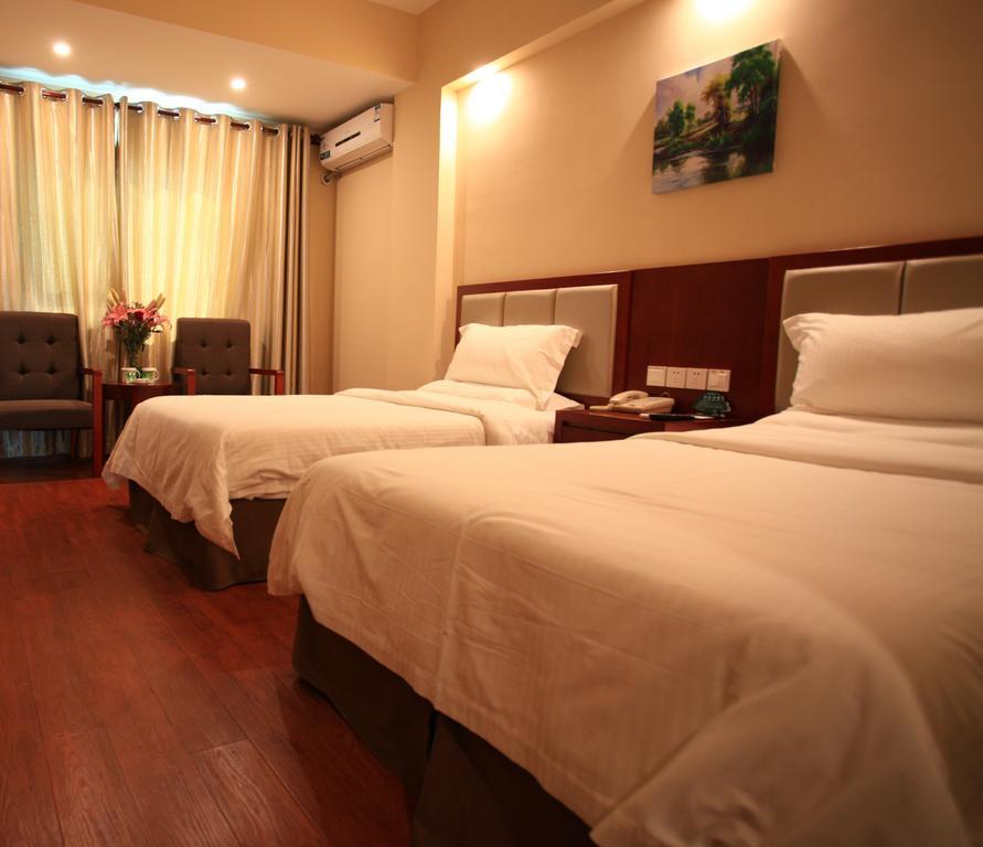 Greentree Inn Sanya He Ping Street Hotel Kamer foto